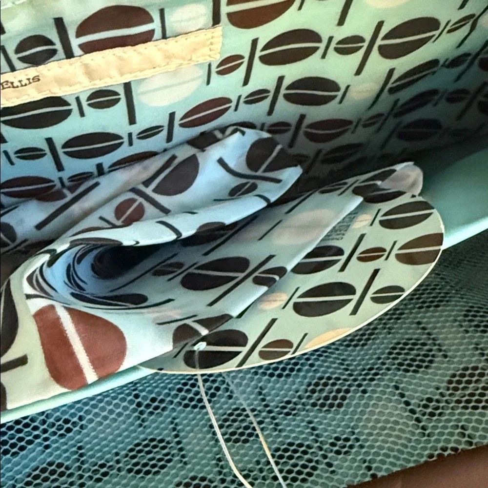 Perrry  Elllis‎ Brown Men's Bag with Cream Accents